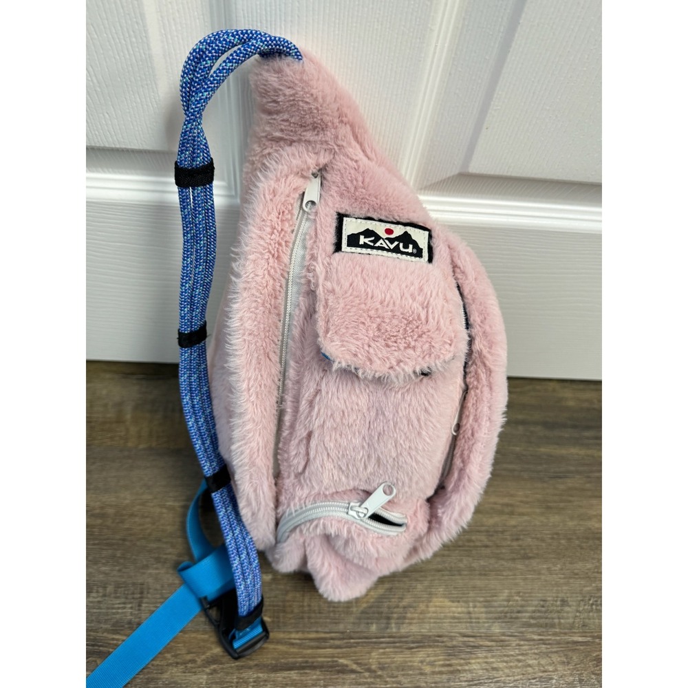 KAVU Rope Fleece Sling Bag Womens OS Pink Good Faux Fur Crossbody Backpack